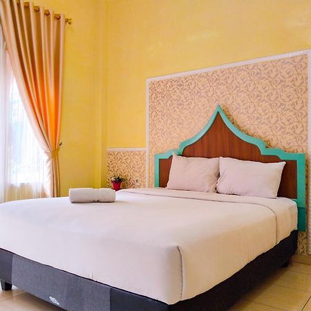 Grand Shaqilla Syariah Hotel Deli Tua Exterior foto