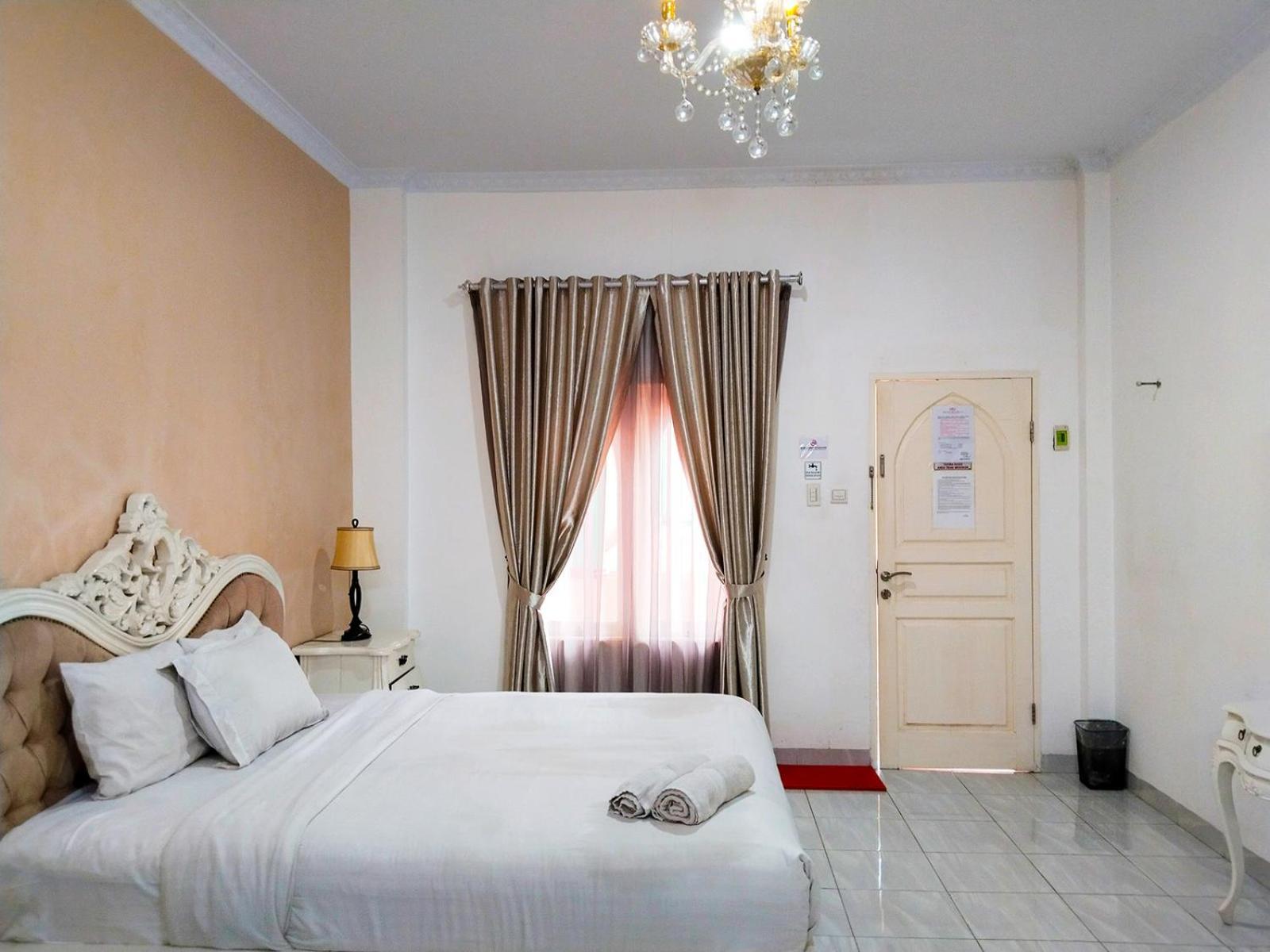 Grand Shaqilla Syariah Hotel Deli Tua Exterior foto
