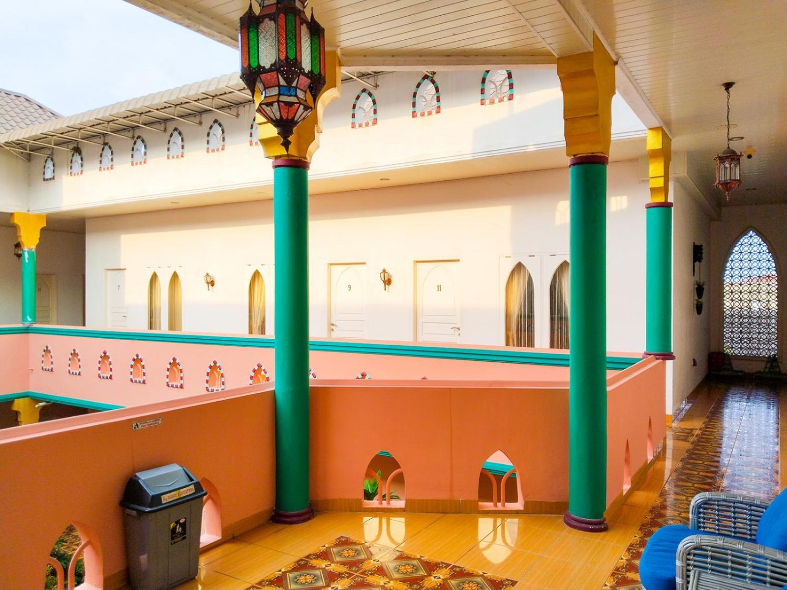 Grand Shaqilla Syariah Hotel Deli Tua Exterior foto