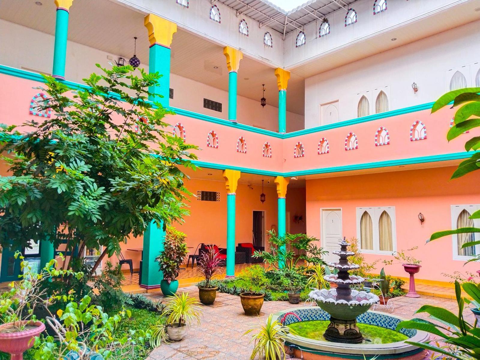 Grand Shaqilla Syariah Hotel Deli Tua Exterior foto