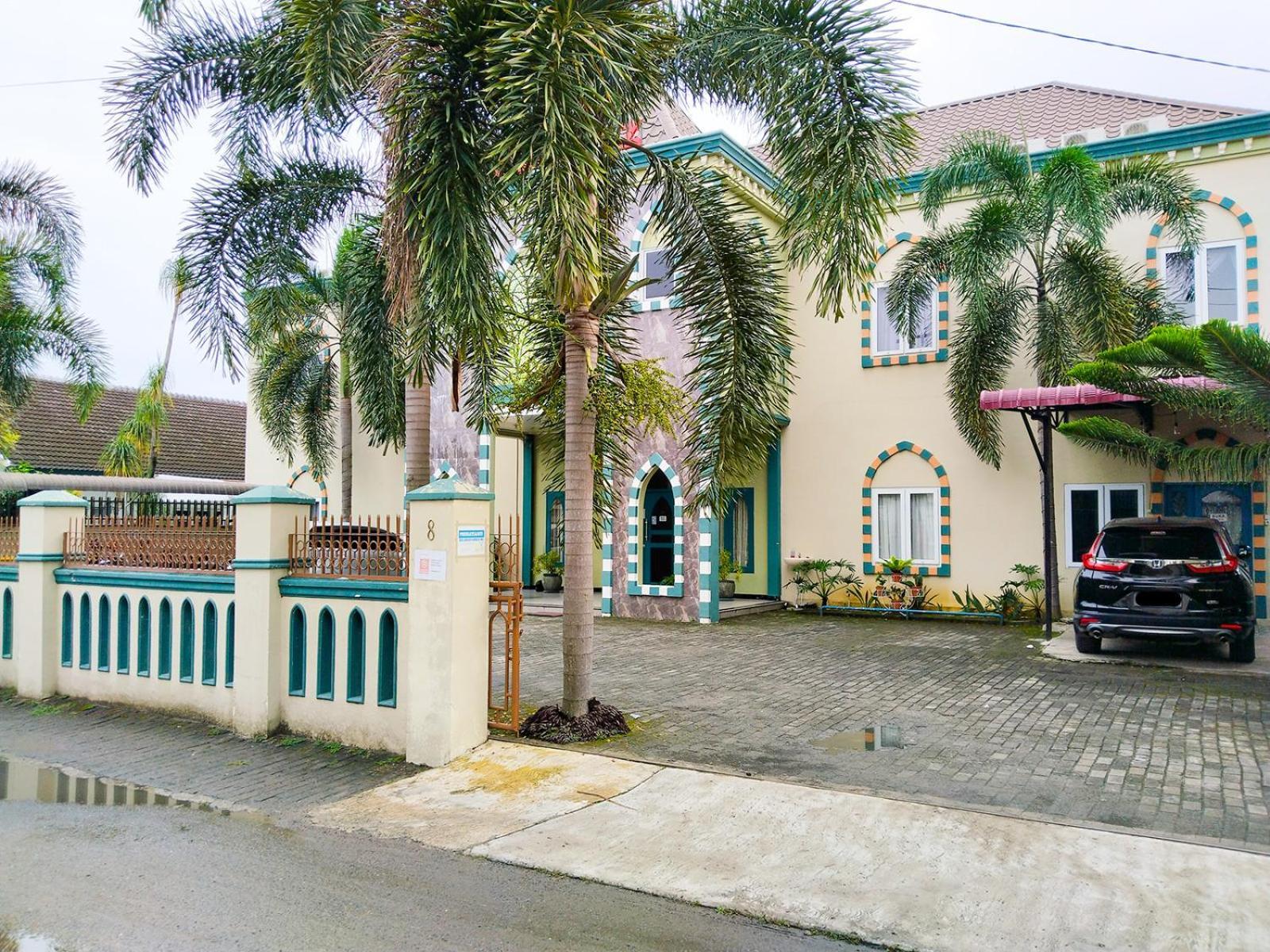 Grand Shaqilla Syariah Hotel Deli Tua Exterior foto